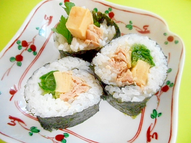ツナと卵三つ葉の巻き寿司