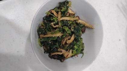 レンジで簡単♪ほうれん草しめじの胡麻和え