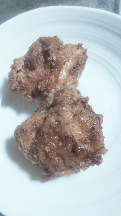 味付けは塩水のみシンプル過ぎる鶏モモ肉のから揚げ