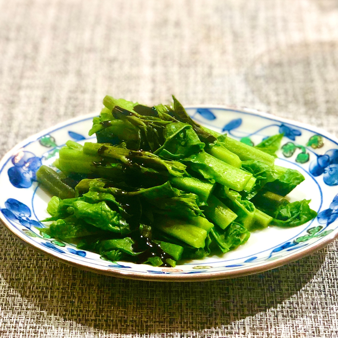 【耗油木耳菜】つるむらさきのオイスターソースがけ