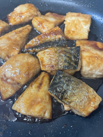 鯖の竜田揚げと鯖の味噌煮と塩焼きに飽きたのでこちら作ってみましたー！夫も息子も大絶賛でパクパク食べてくれました！ありがとうございました！♪