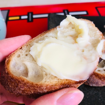 クリームチーズ&ツナでパンが進みます