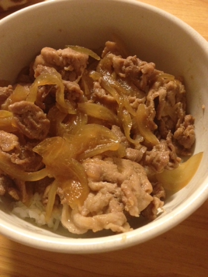 がっつり食べたい豚丼！豚肉スタミナ丼