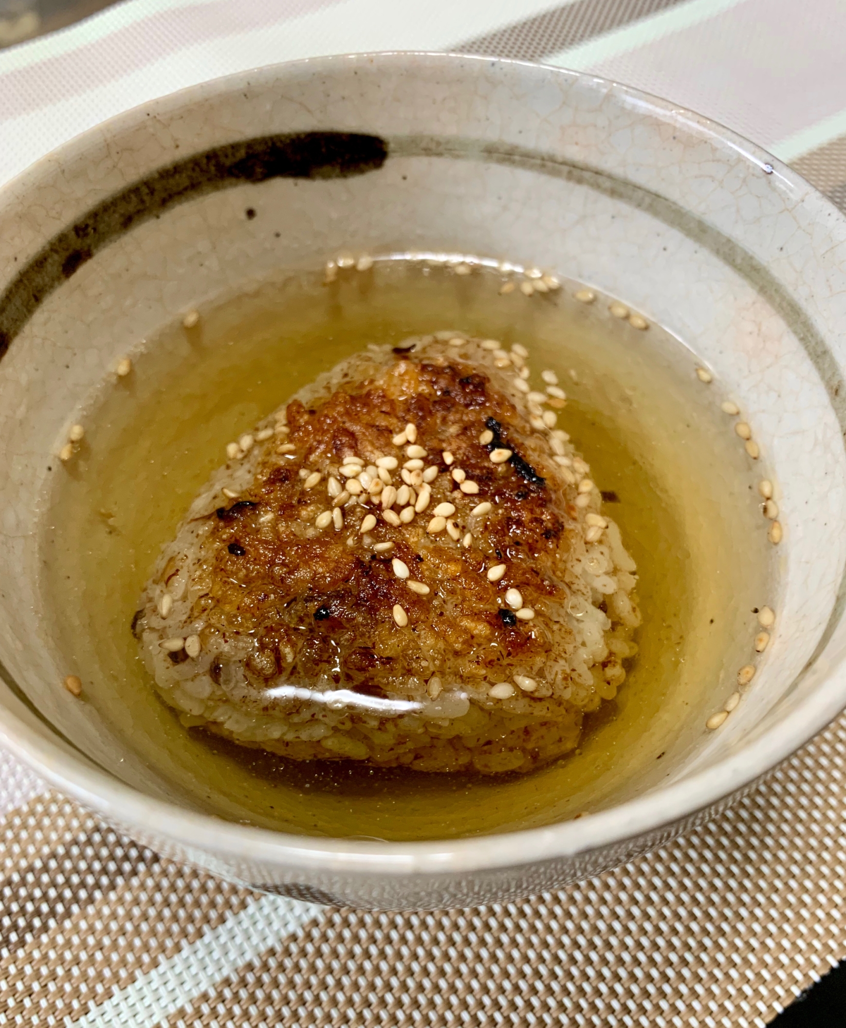 焼きおにぎりで だし茶漬け レシピ 作り方 By よっしぃ 楽天レシピ