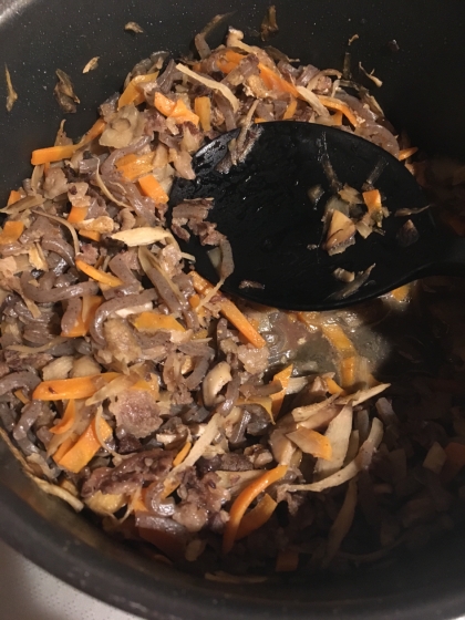 絶品☆牛肉とごぼうのしぐれ煮混ぜご飯