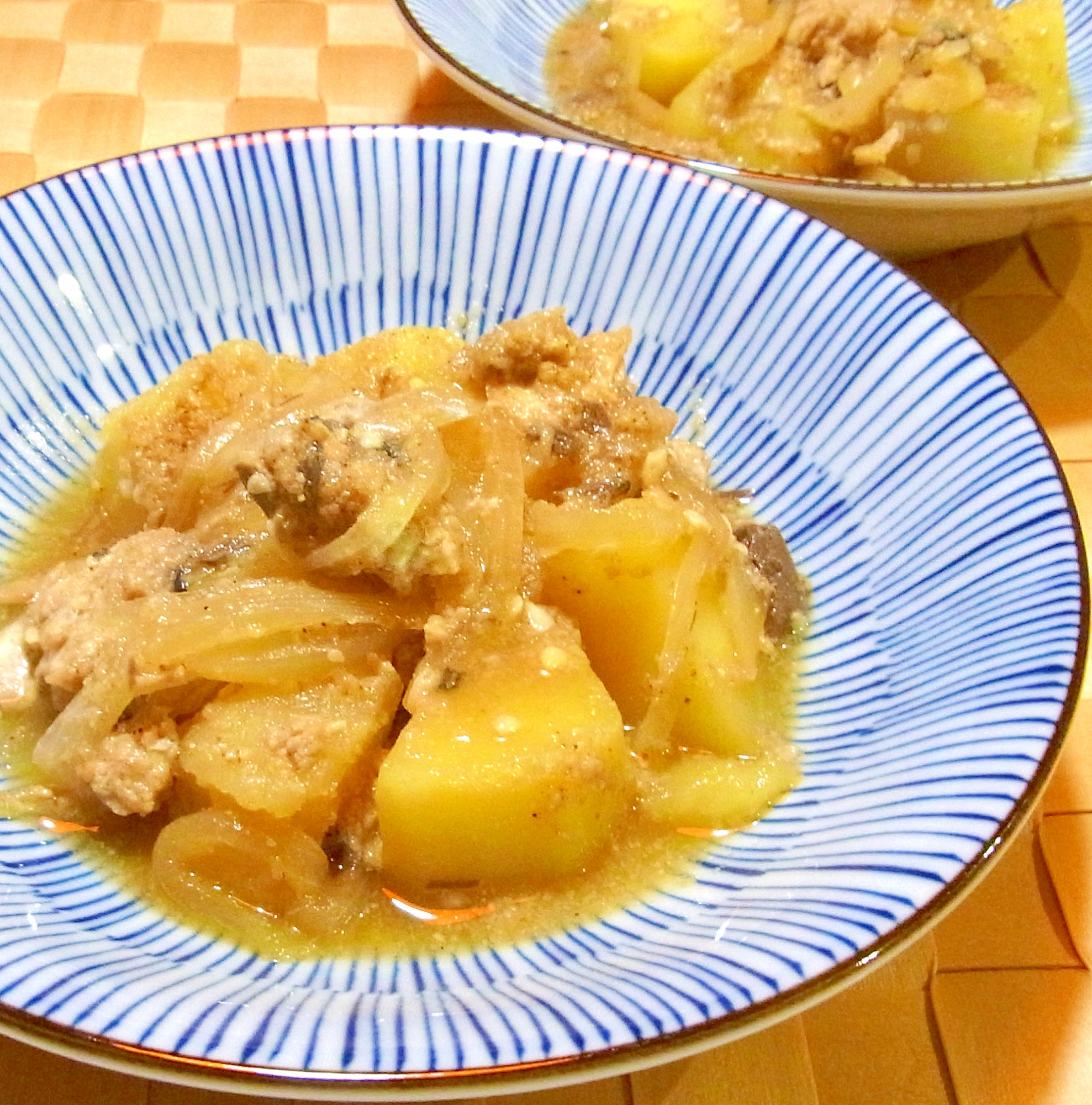 じゃがいもの胡麻味噌さば煮