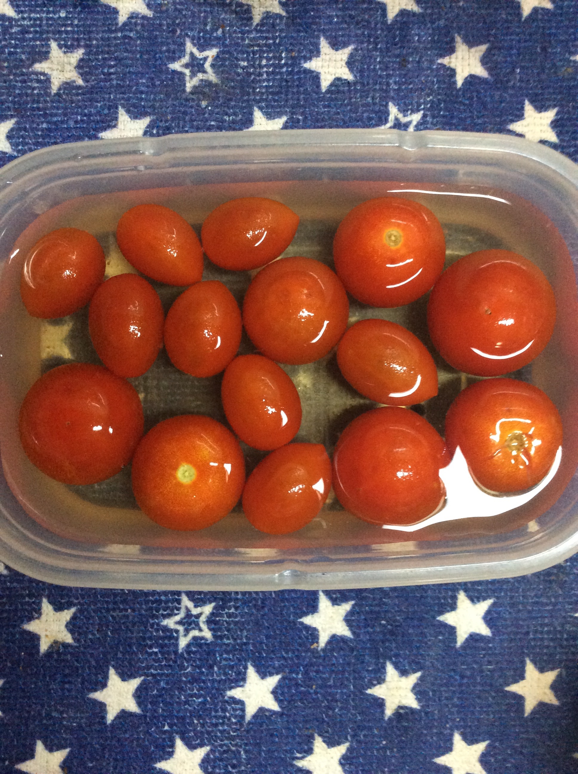 ミニトマトで 湯剥き不要簡単ピクルス レシピ 作り方 By ハトリーナ 楽天レシピ ミニトマトで 湯剥き不要簡単ピクルス レシピ 作り方 By ハトリーナ 楽天レシピ