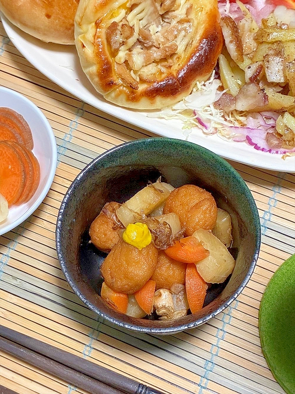 もっちもち揚げボールと大根・にんじんのからころ炊き