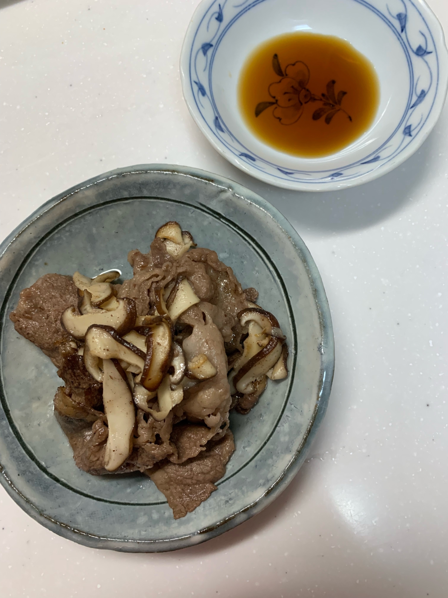 【赤ワインに合う】牛肉と椎茸炒め　ポン酢添え