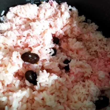 とっても美味しい 炊飯器で作る甘納豆のお赤飯 レシピ 作り方 By うちくるくる 楽天レシピ