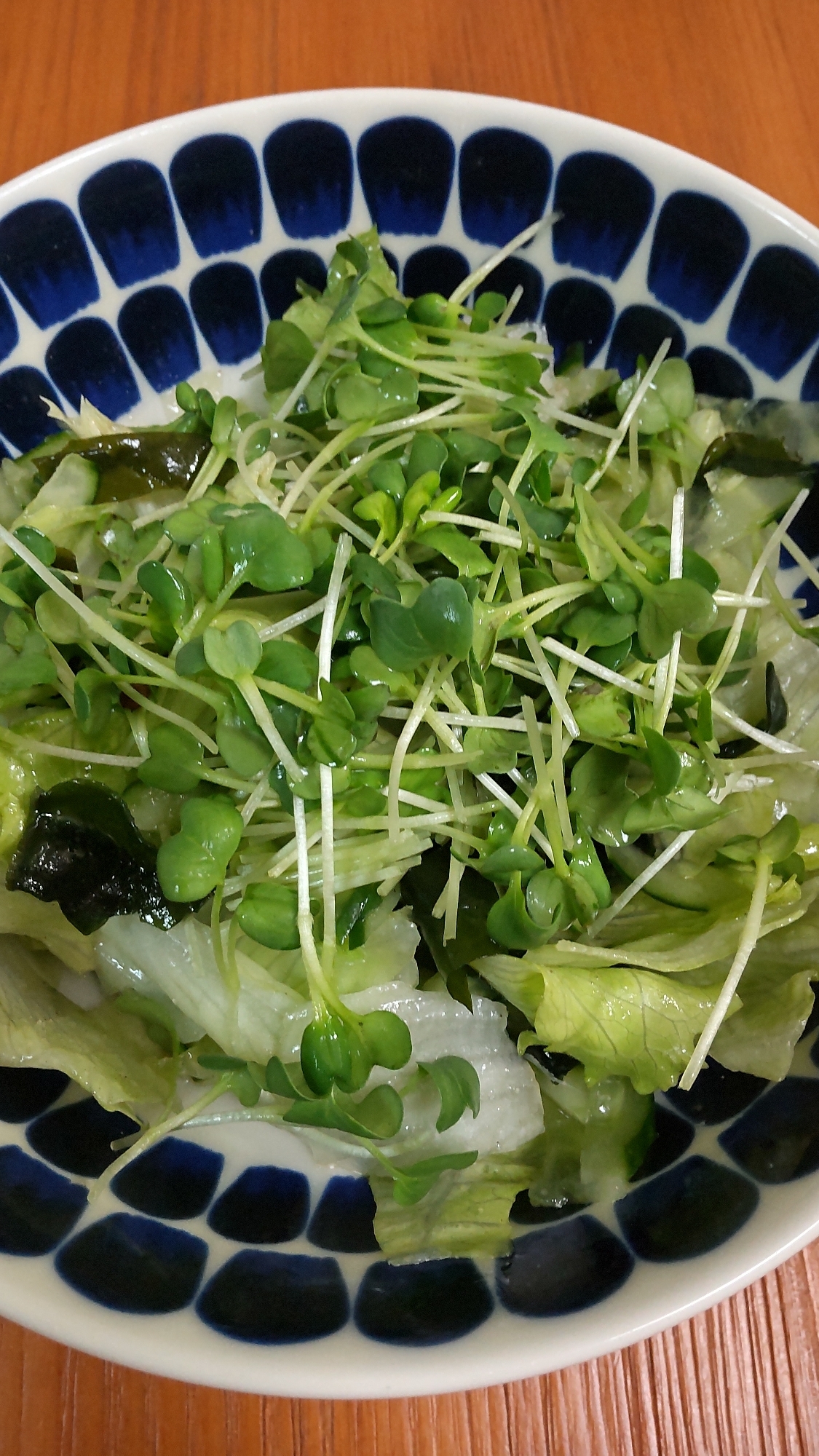 レタスときゅうりとわかめのナムル☆