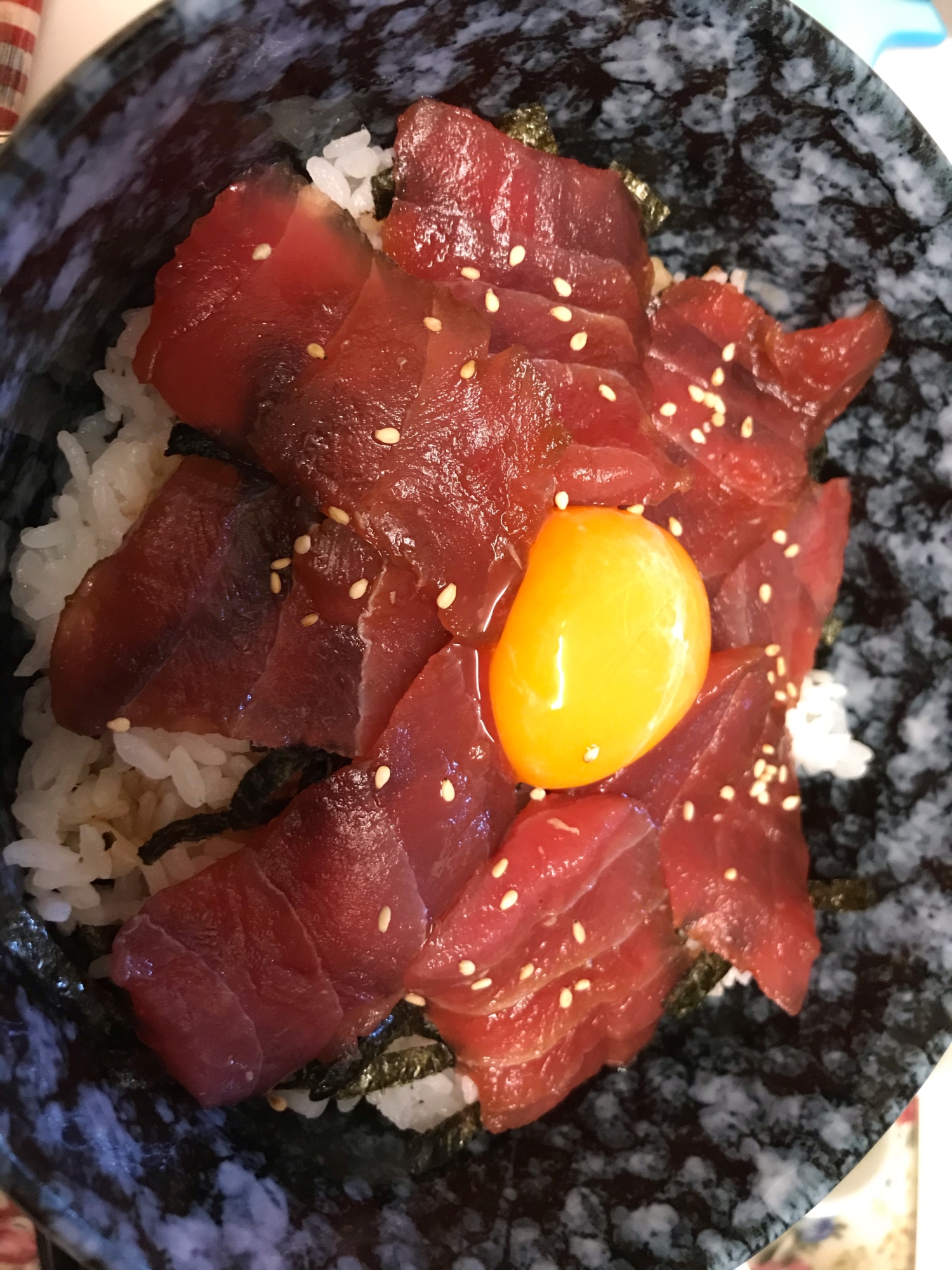 まぐろ漬け丼