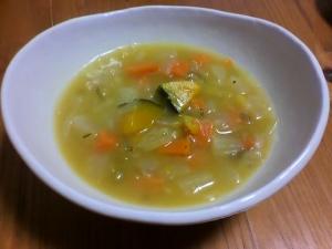 カボチャと野菜のスープ