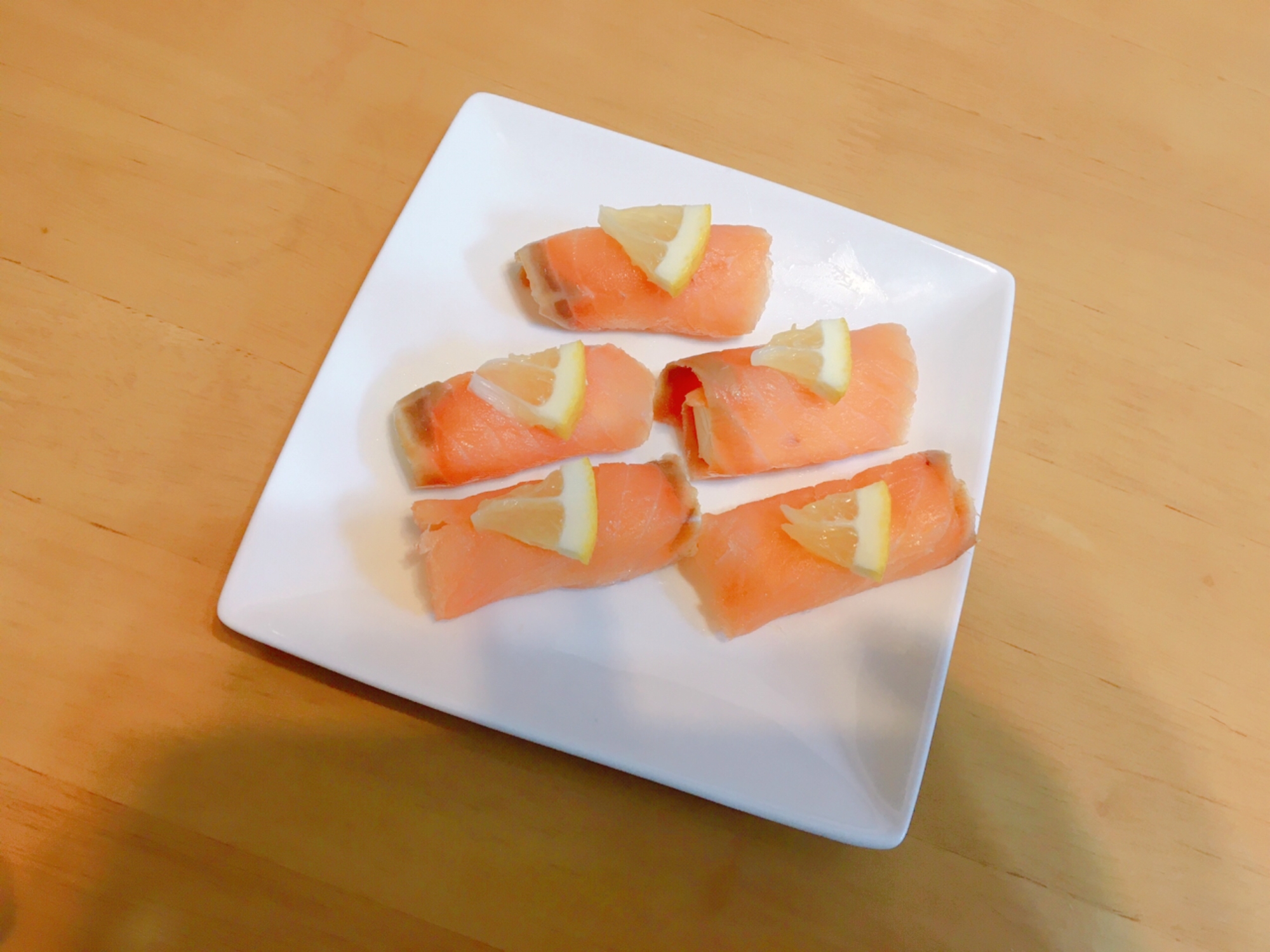 スモークサーモンとクリームチーズのピンチョス レシピ 作り方 By Tsu2ya8 楽天レシピ スモークサーモンとクリームチーズのピンチョス レシピ 作り方 By Tsu2ya8 楽天レシピ