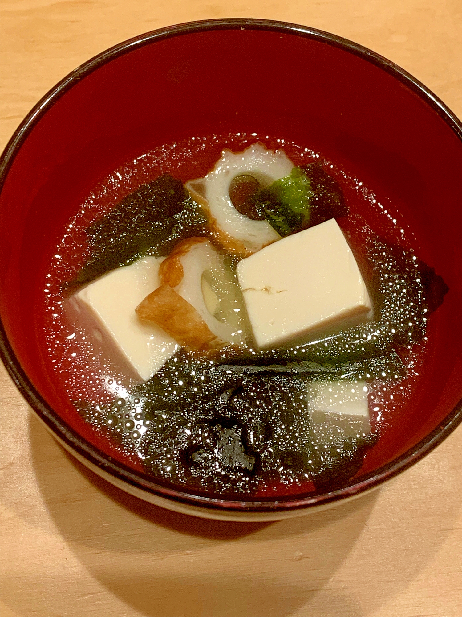 豆腐とワカメの中華スープ