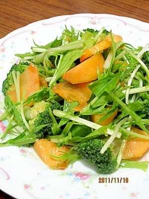 柿と水菜のサラダ　（我が家の味）