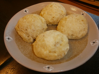 朝食に良いですね。今度は何か入れて作って見ます。ご馳走さま。