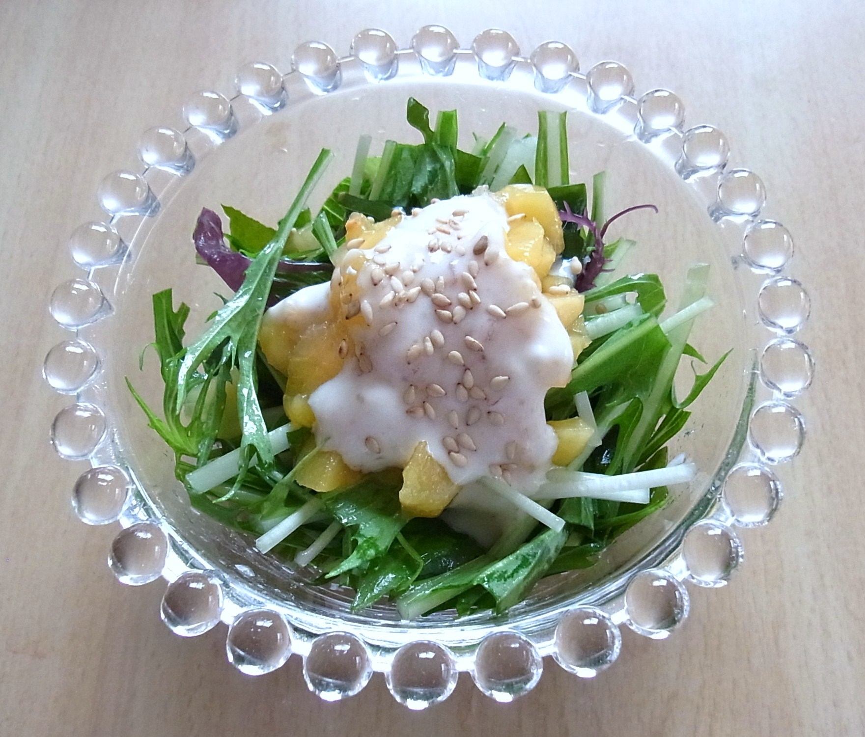 水菜と海藻のヨーグルトドレッシングサラダ