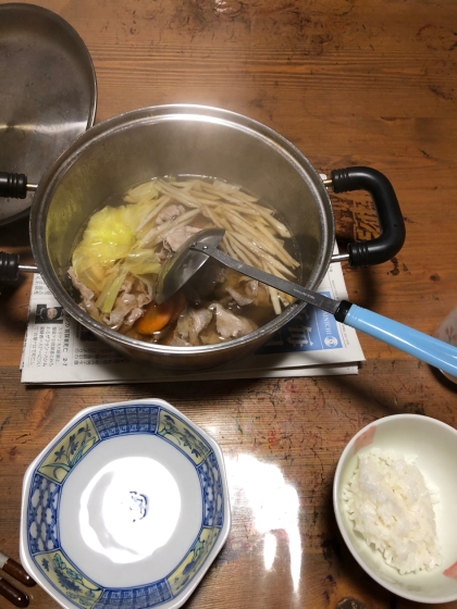 昆布つゆで☆鶏肉と白菜の和風鍋