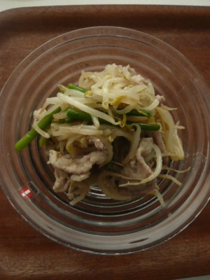 丸鶏がらスープで もやしと豚肉の炒め レシピ 作り方 By Kumiko3 楽天レシピ