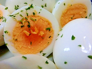 ゆで卵を 塩麹に漬けると ちょ うまし レシピ 作り方 By もりくーん 楽天レシピ