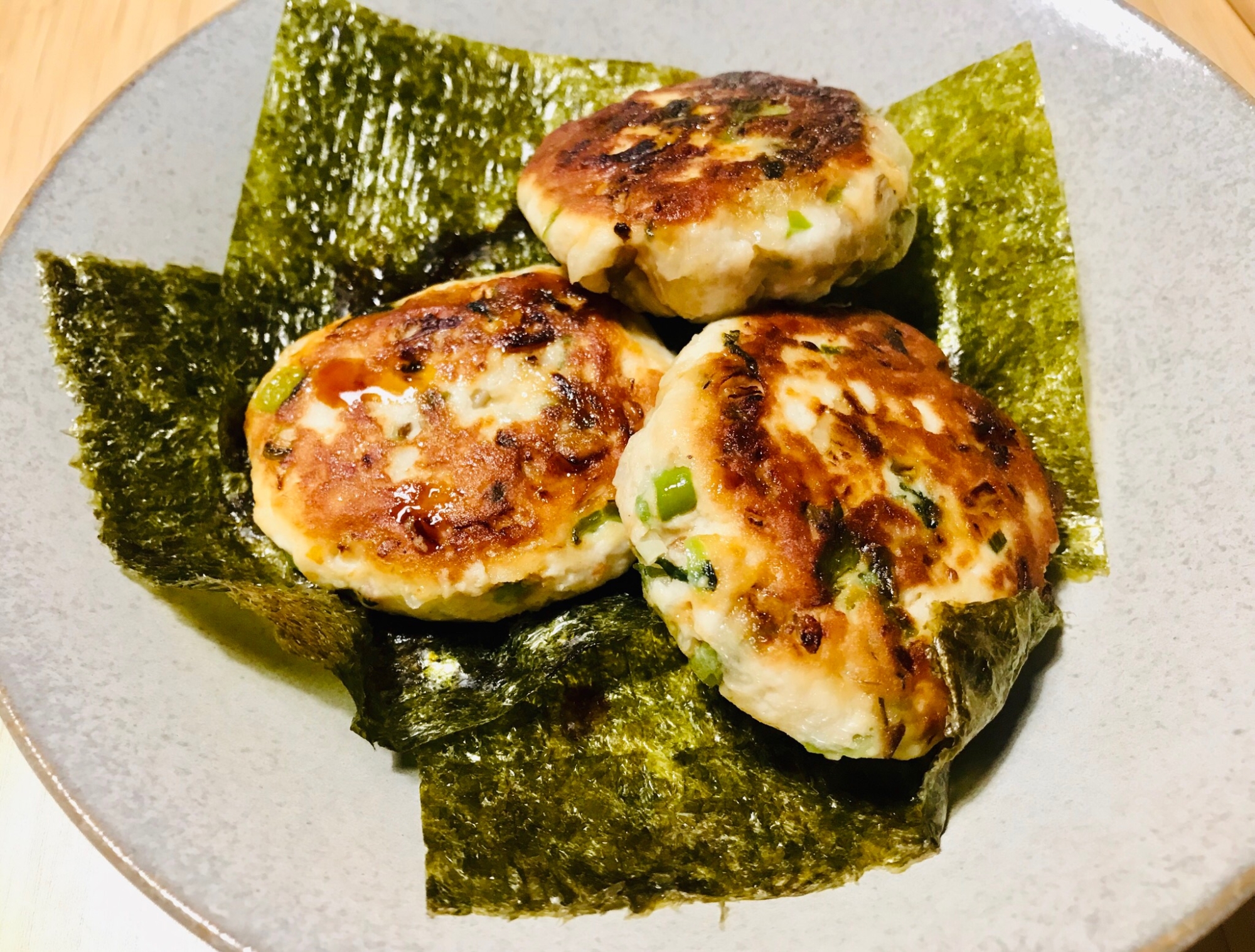 餃子の中身風！卵不使用スタミナふわふわチキンバーグ