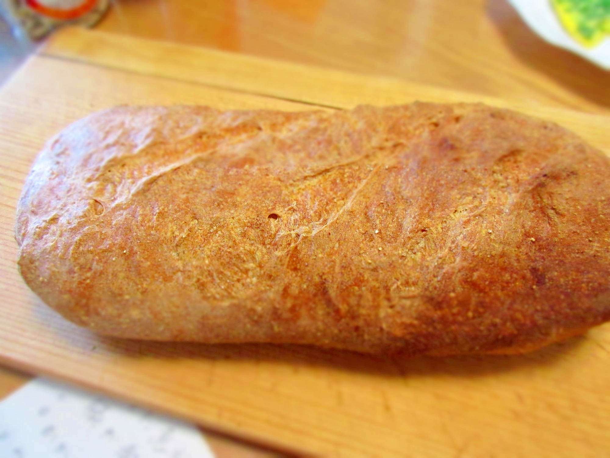 長坂養蜂場の蕎麦はちみつに合うライ麦パン