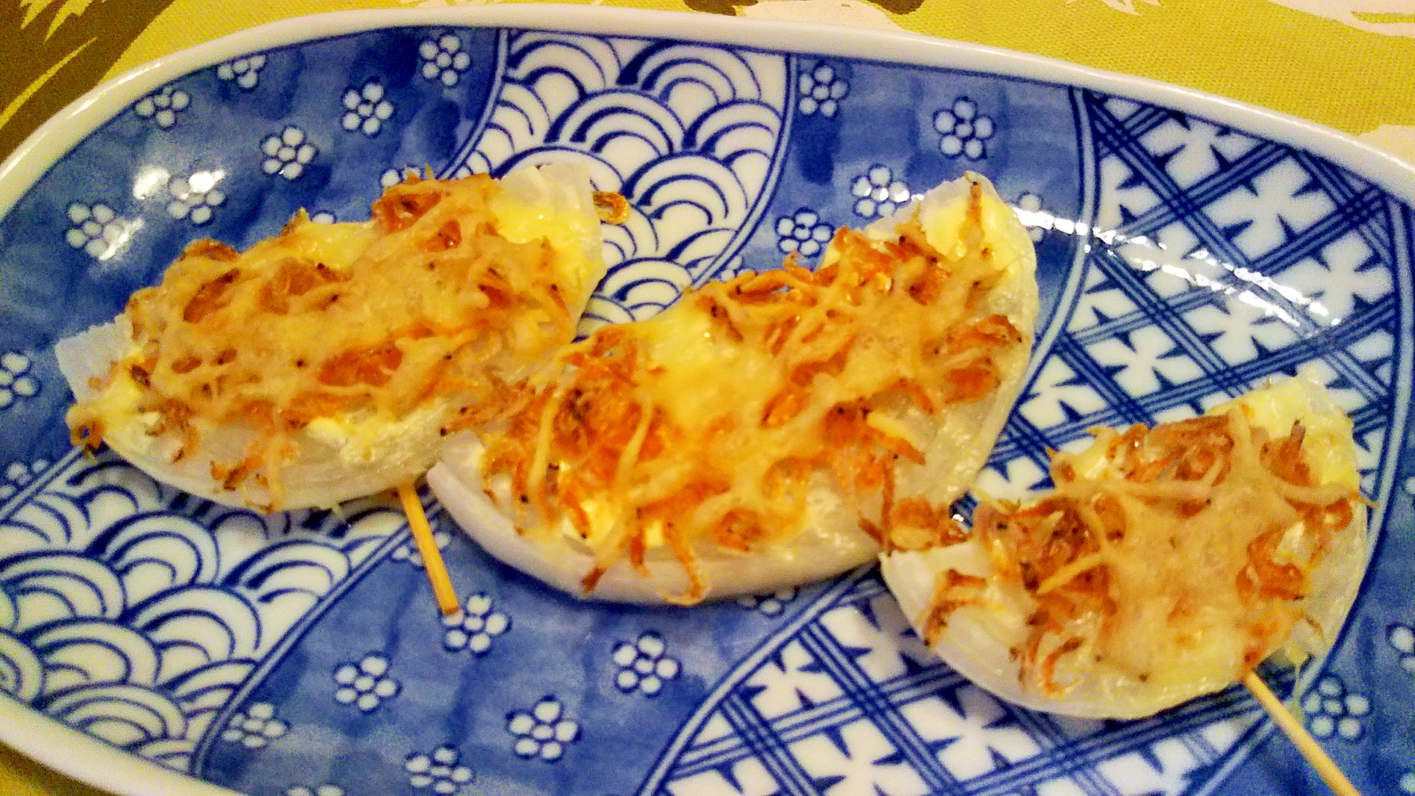 新玉葱の干しオキアミ チーズ マヨ焼き レシピ 作り方 By Yushiyutot 楽天レシピ 新玉葱の干しオキアミ チーズ マヨ焼き レシピ 作り方 By Yushiyutot 楽天レシピ