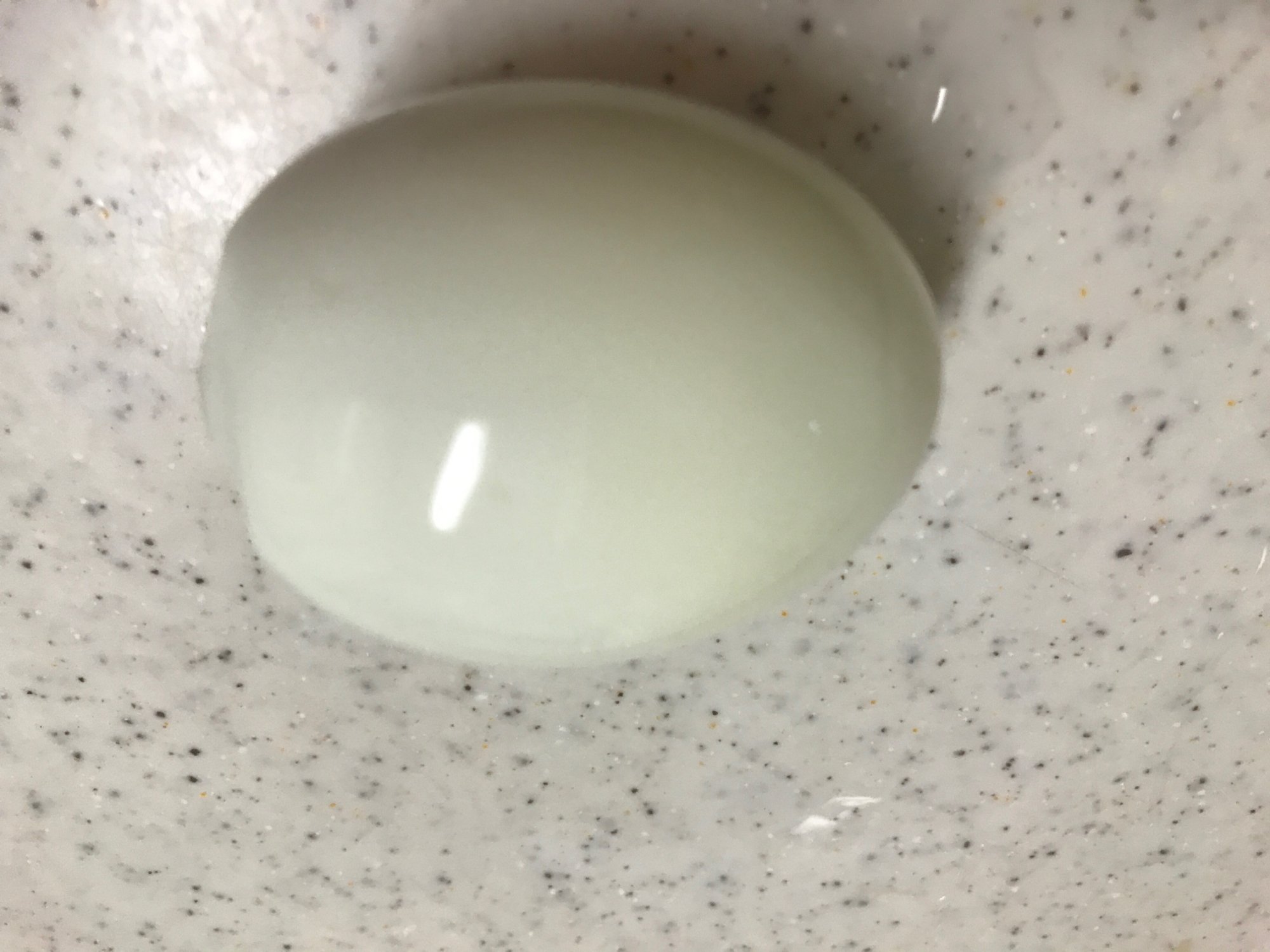 簡単　綺麗にできる茹で卵