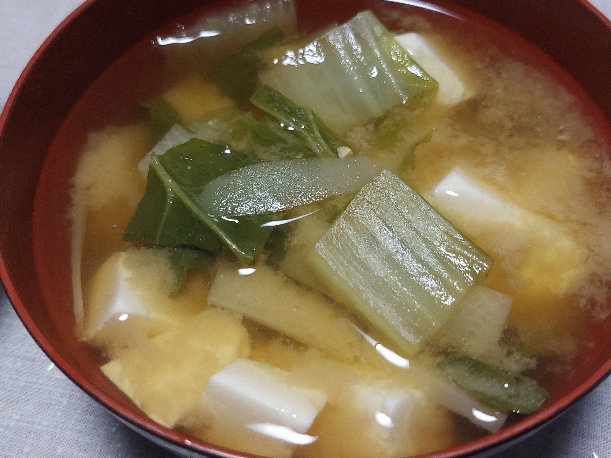 白菜とお豆腐のお味噌汁