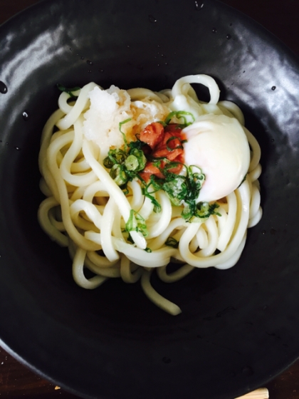 麺つゆで簡単！おろしぶっかけ温玉うどん