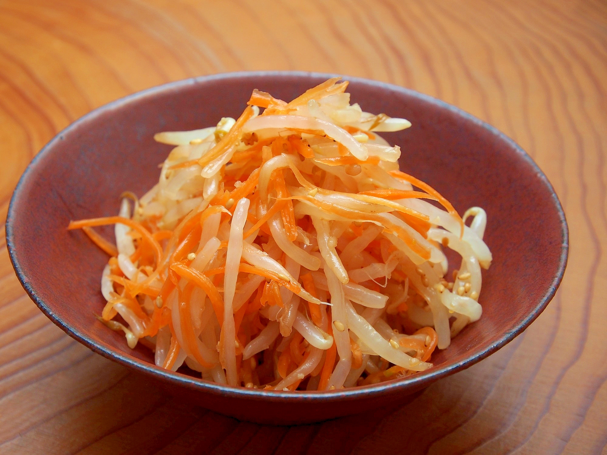 簡単副菜!にんじんともやしのナムル