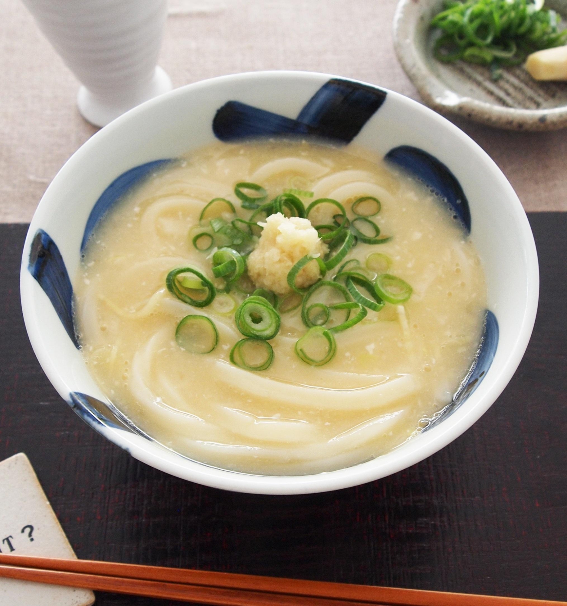 レンジ1回で！ポカポカしょうがのとろたまうどん