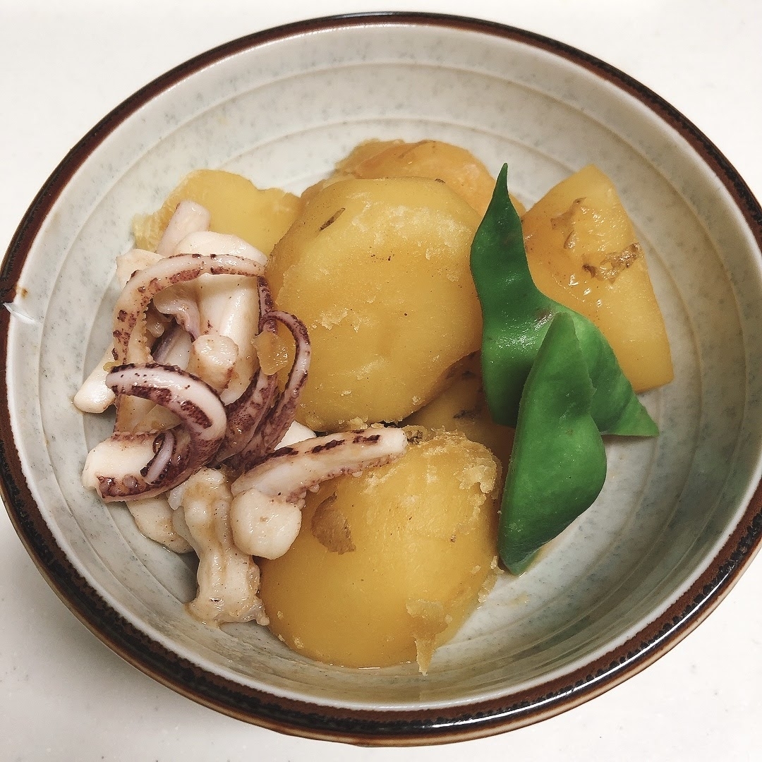 イカとじゃがいもの煮物