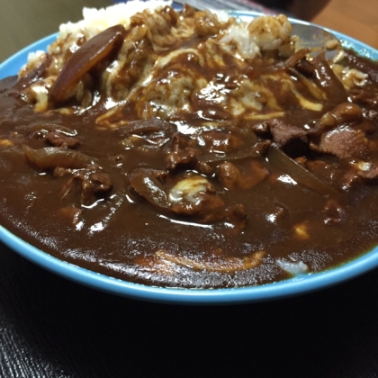 豚肉で　お肉たっぷりハヤシライス