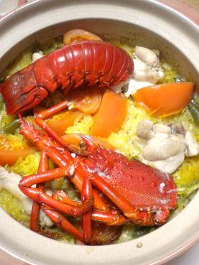 伊勢海老で豪快!土鍋パエリア