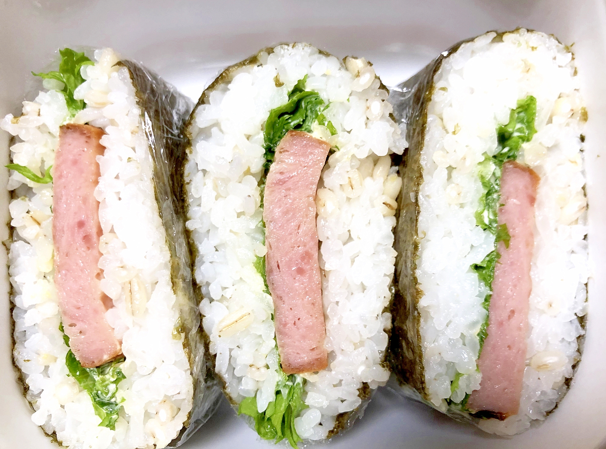 簡単 スパムのおにぎらず 作り方とコツ レシピ 作り方 By M H 楽天レシピ 簡単 スパムのおにぎらず 作り方とコツ レシピ 作り方 By M H 楽天レシピ