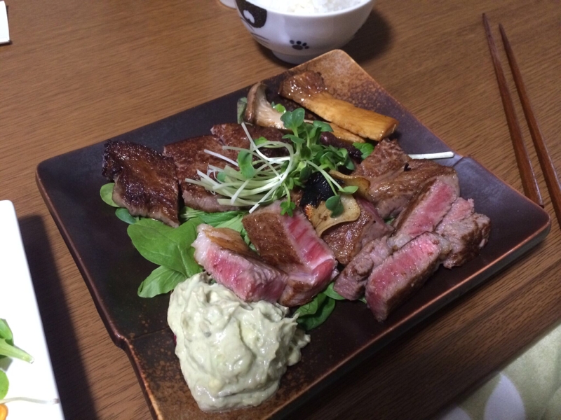 牛肉のステーキ