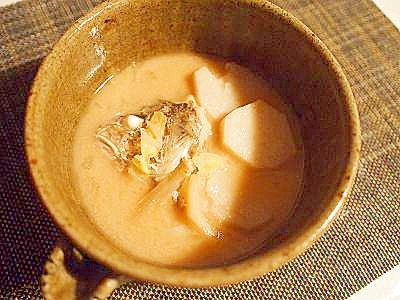 エコ☆セコに自己満足　石もちの頭で粕汁