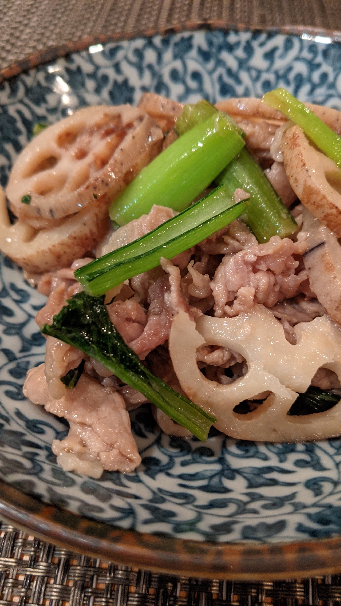 れんこんで作る豚の生姜焼き