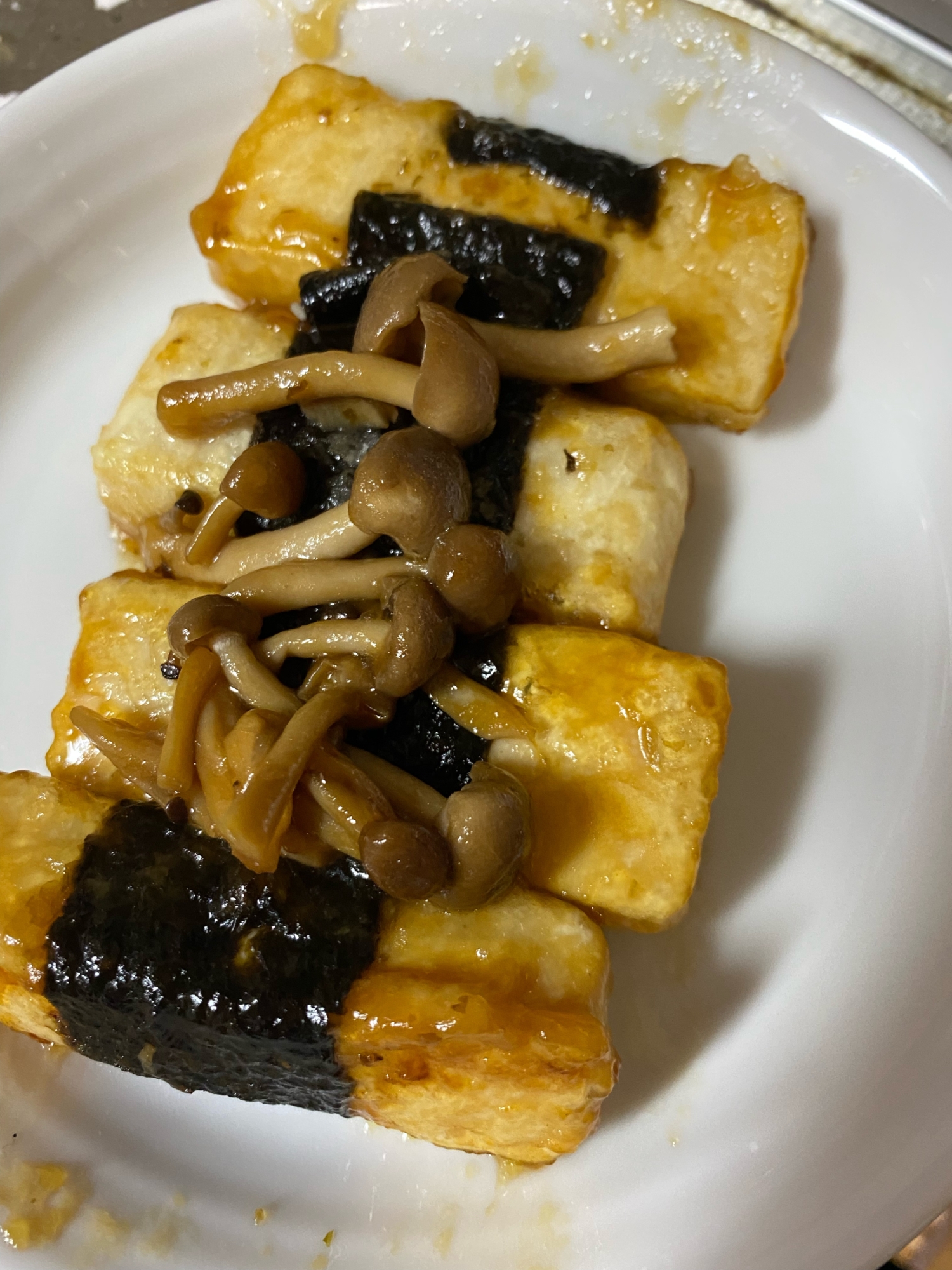 豆腐ステーキしめじ添え