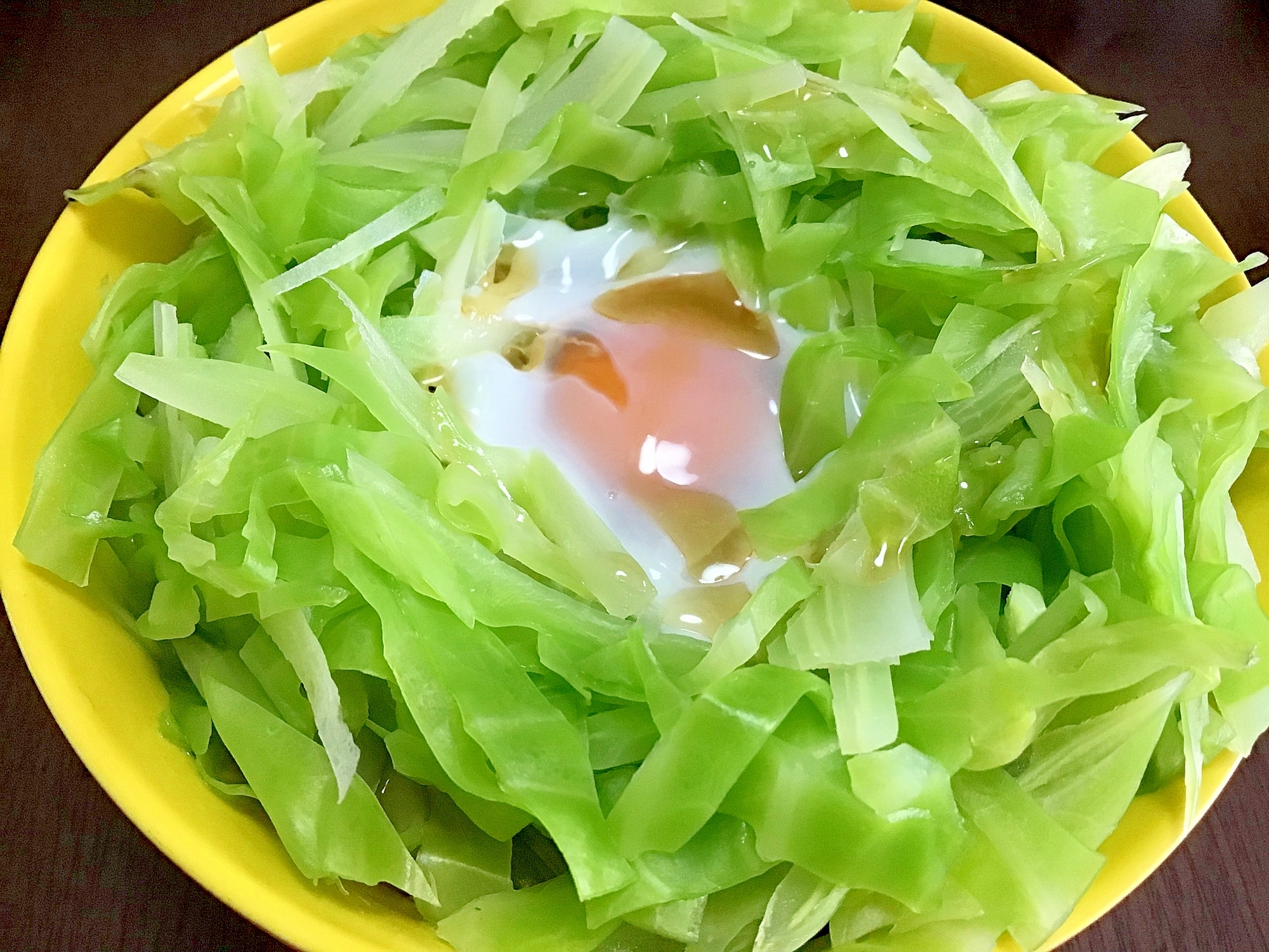 チキンラーメンアレンジ☆巣ごもり卵のチキンラーメン