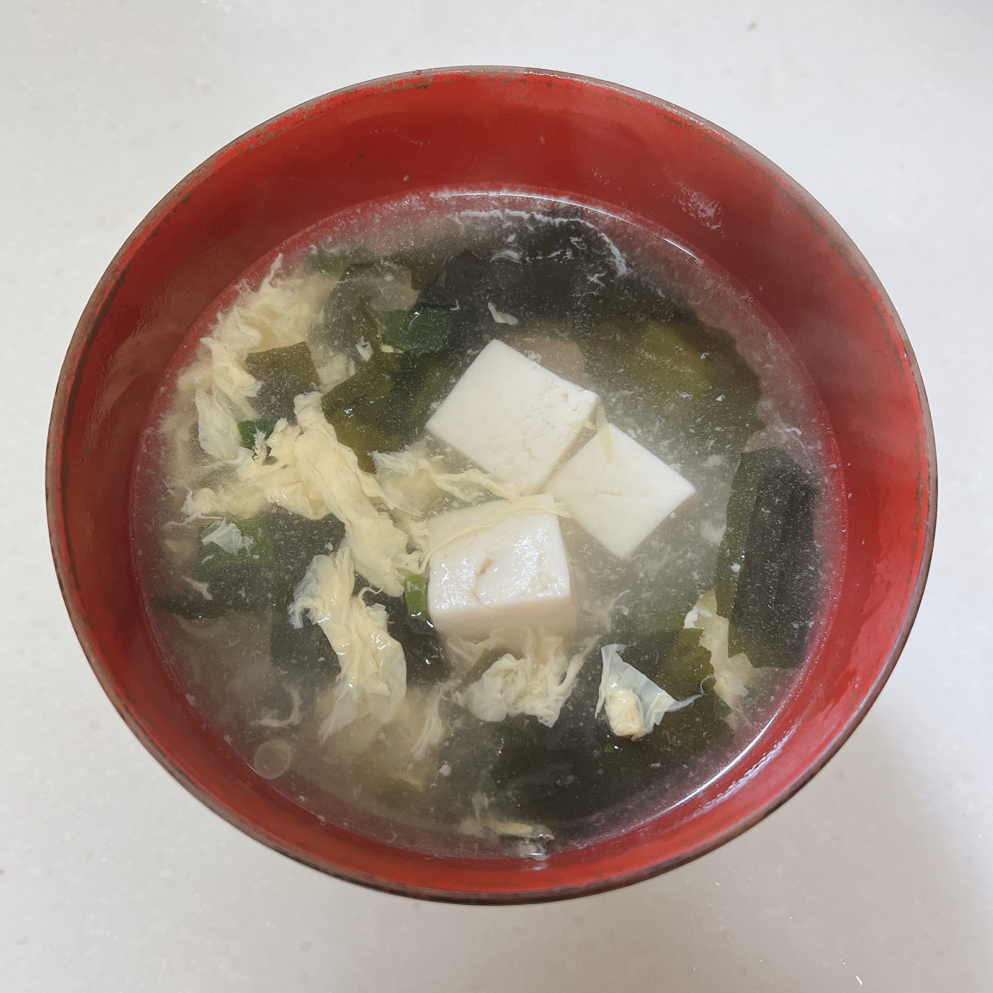 ふわふわ卵の豆腐スープ