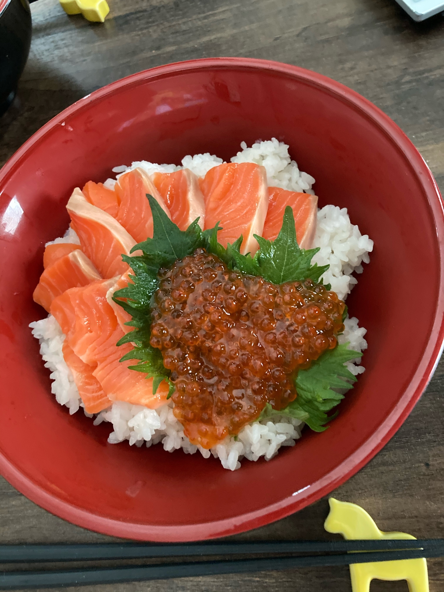 サーモンといくらの親子丼