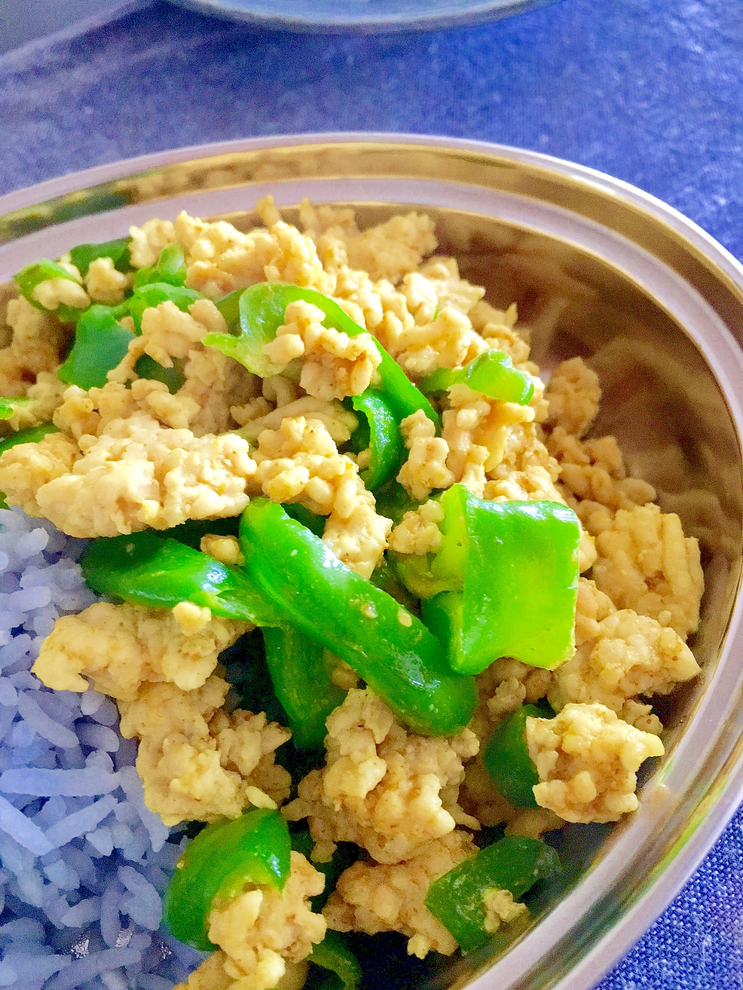 鶏ひき肉とかぐらのドライカレー風炒め♩