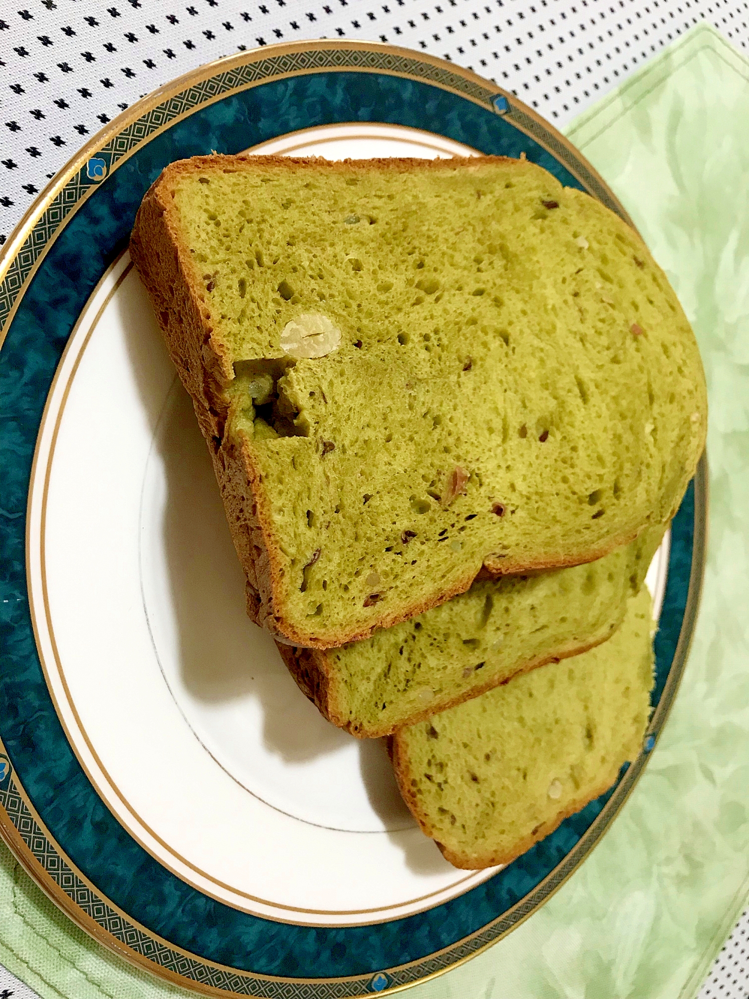 HBで抹茶食パン★甘納豆入り