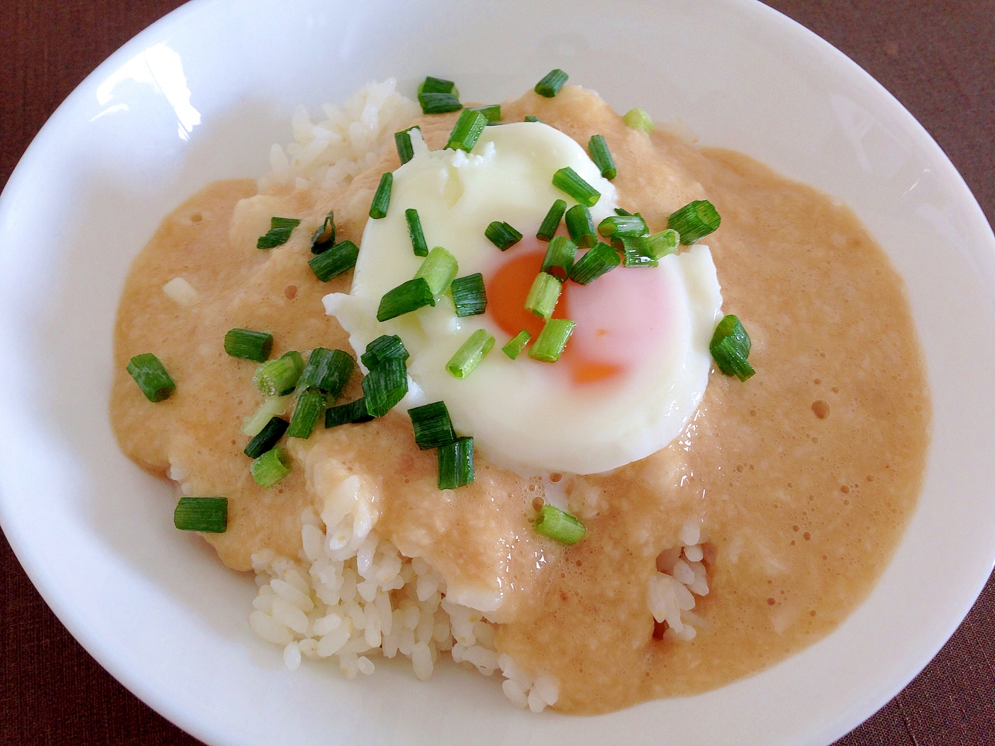 昆布つゆで簡単☆月見とろろご飯