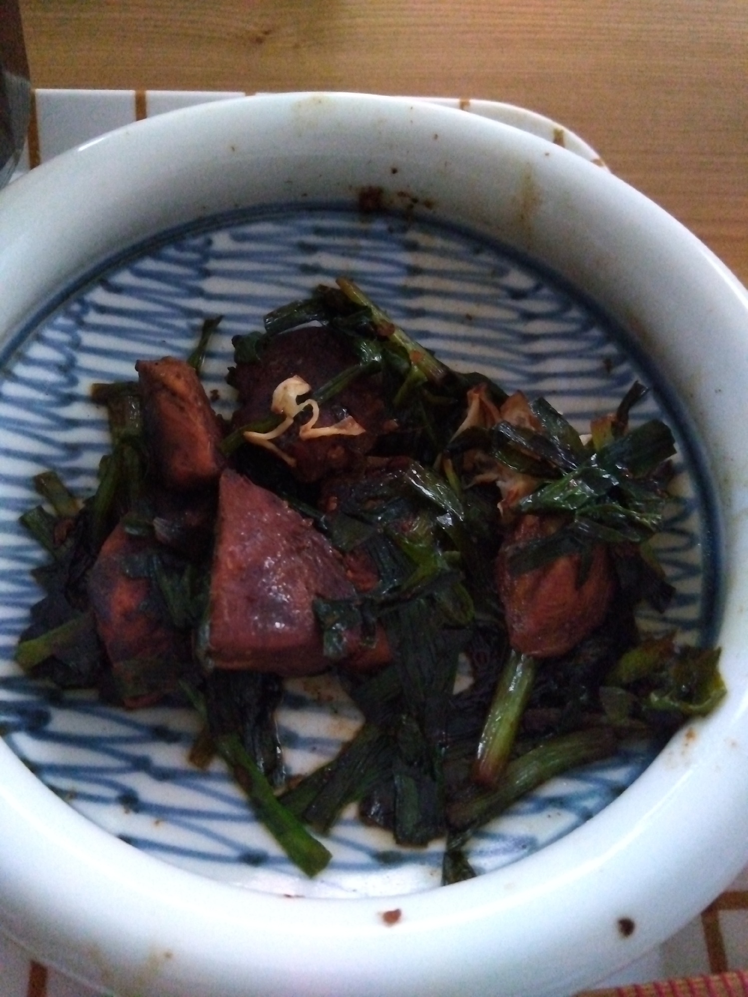 鶏胸肉とニラの炒め物