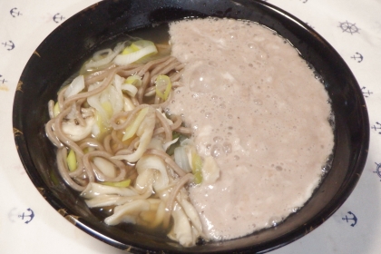 冷凍のオクラ(冷凍でなくても)を使ってねばトロ蕎麦