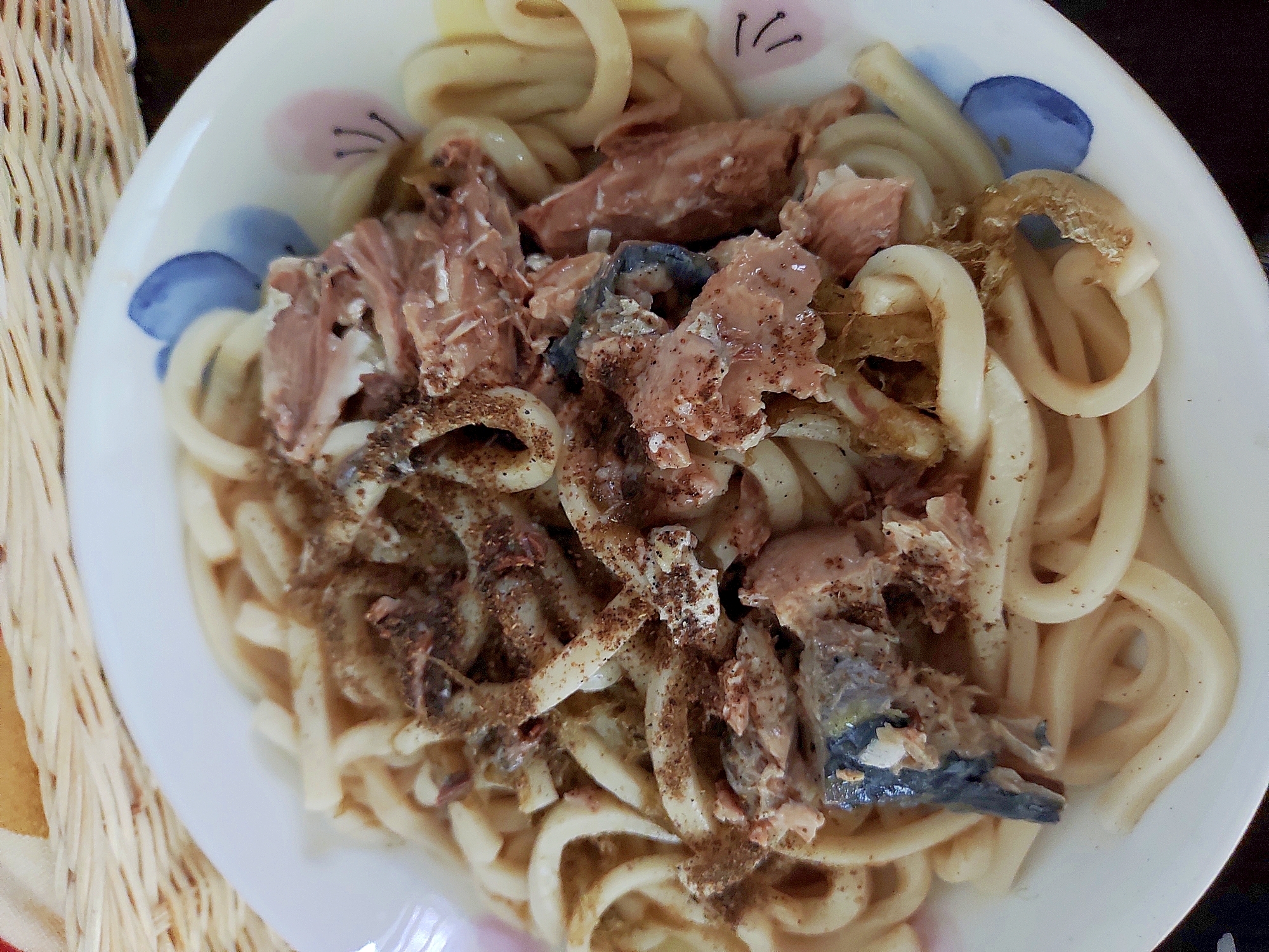 鯖ととろろの混ぜうどん